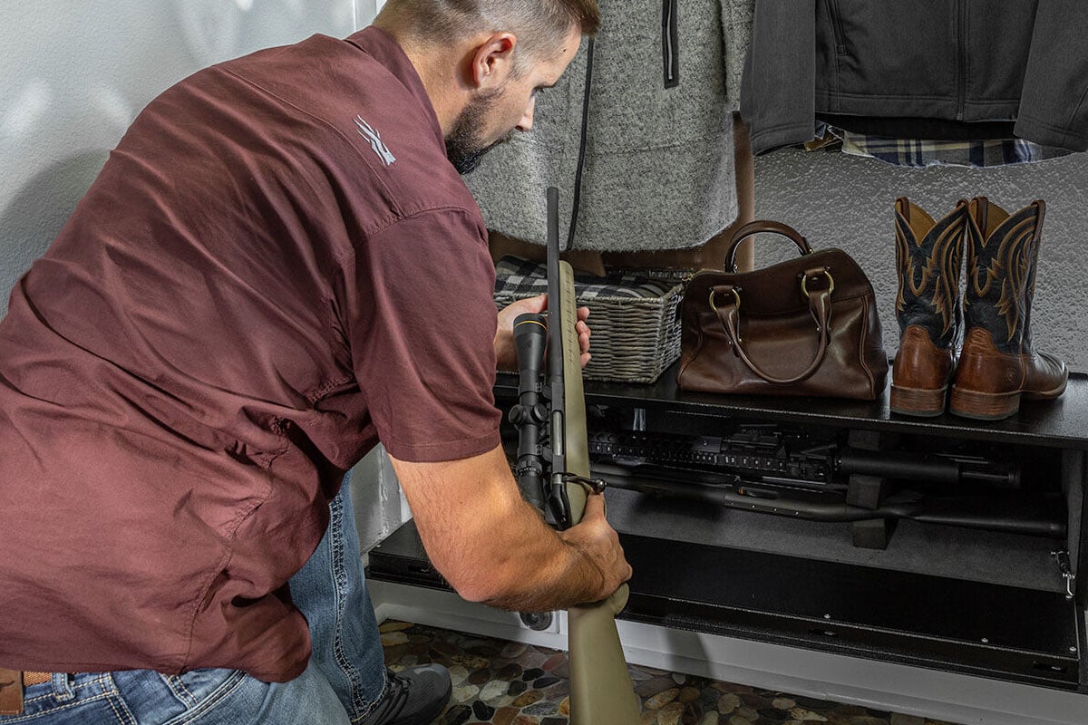 The Expert Guide - Preparing Gun Safes for Delivery. E-Lock and Light Kit  Install 