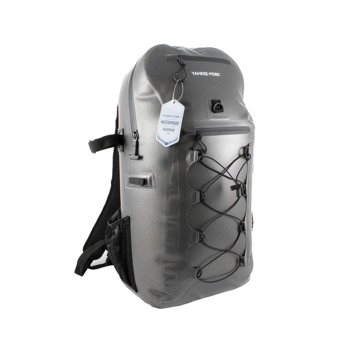 The Daiwa D-Vec Tactical Backpack provides comprehensive storage